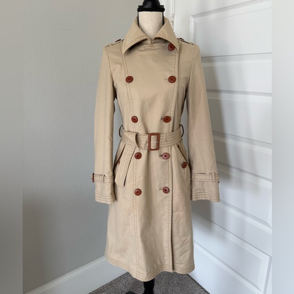 Classic Tan Trench Coat - Picture 9 of 12